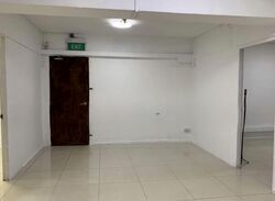 Cheng San Centre (D20), Shop House #556565441